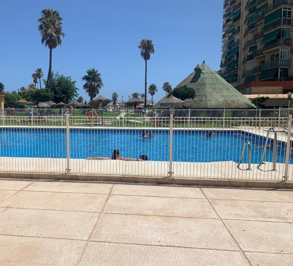 Precioso Estudio Frente Al Mar Con Piscina Benalmádena Dış mekan fotoğraf
