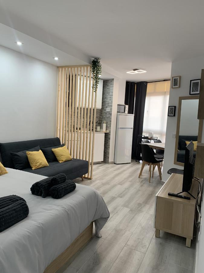 Precioso Estudio Frente Al Mar Con Piscina Benalmádena Dış mekan fotoğraf